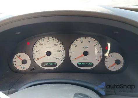 2001 Dodge Grand Caravan Es z USA, uszkodzony, nr VIN 2B4GP54L51R304540